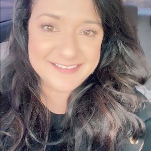 Meet your Posher, Minda